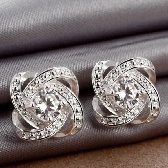 The Ambassador Earring in 925 silver and cz - Picture 1 of 5